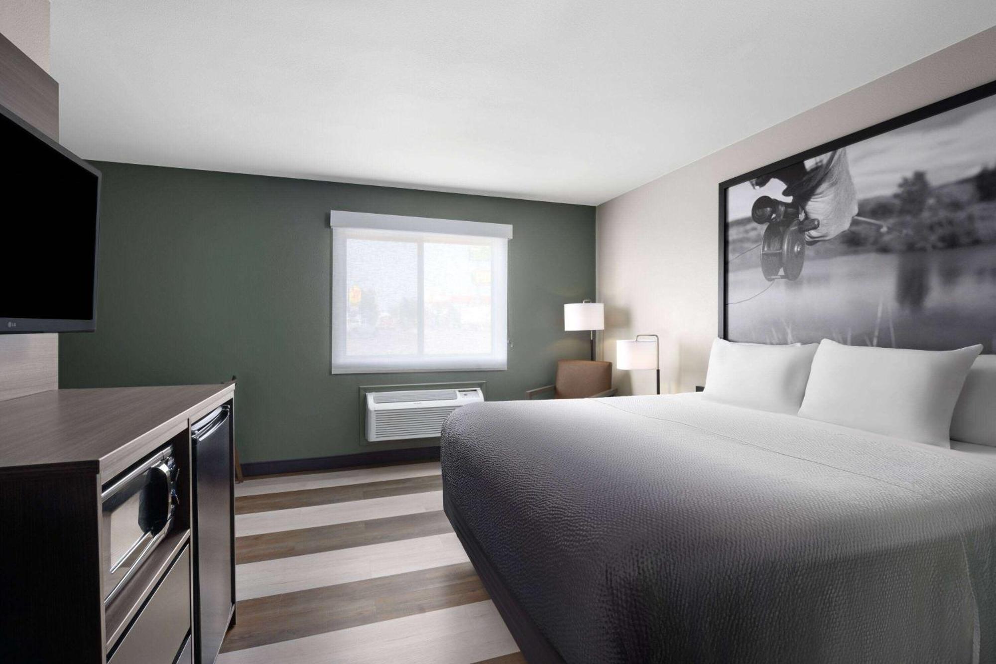 Super 8 by Wyndham Columbus Hotel Bagian luar foto